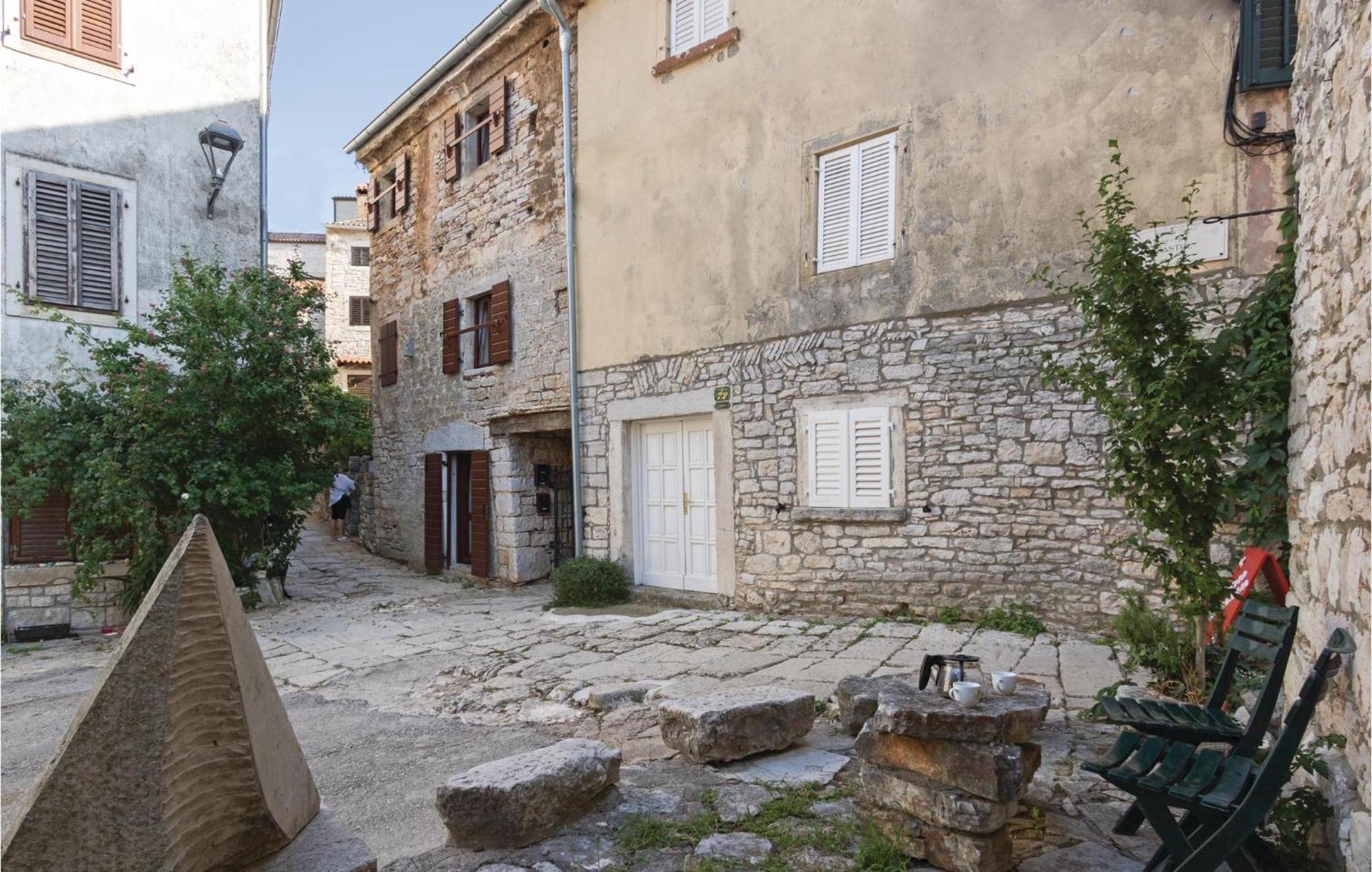 2 Bedroom Stunning Home In Бале Экстерьер фото